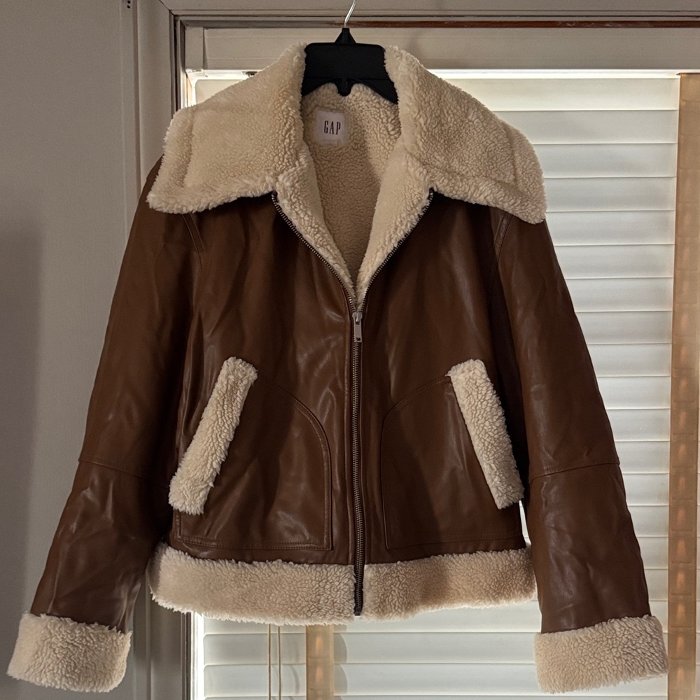 GAP Women's Tan Leather Jacket with Shearling